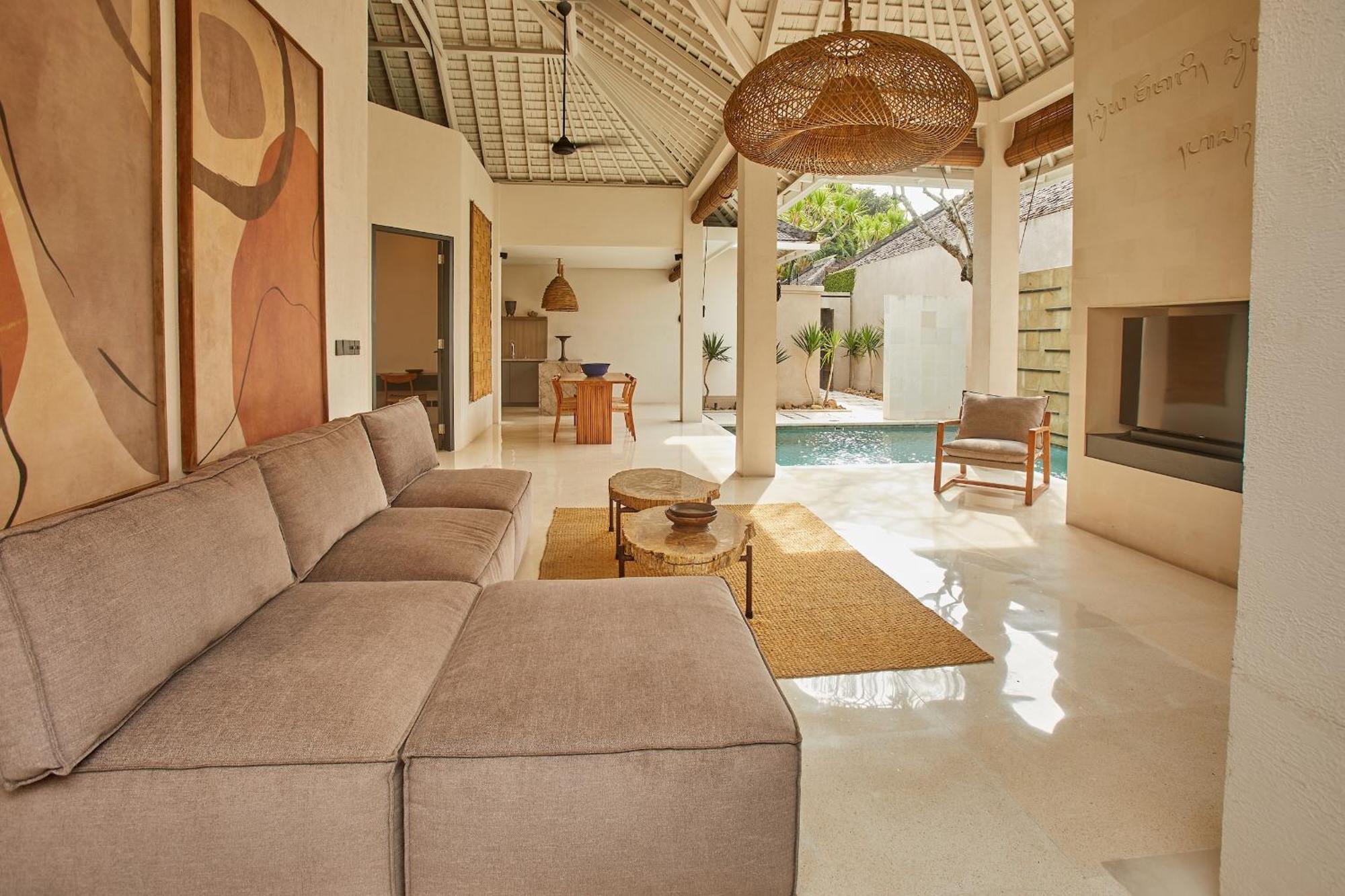 Ahimsa Beach Villa Jimbaran  Exterior photo